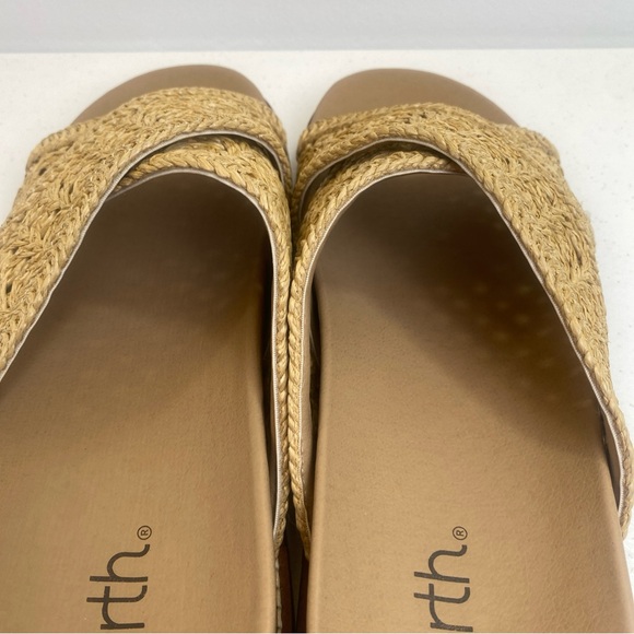 New Earth Women’s Flurry Woven Crisscross Flat Sandals Cushioned Insole SZ 8.5 M - Picture 14 of 15